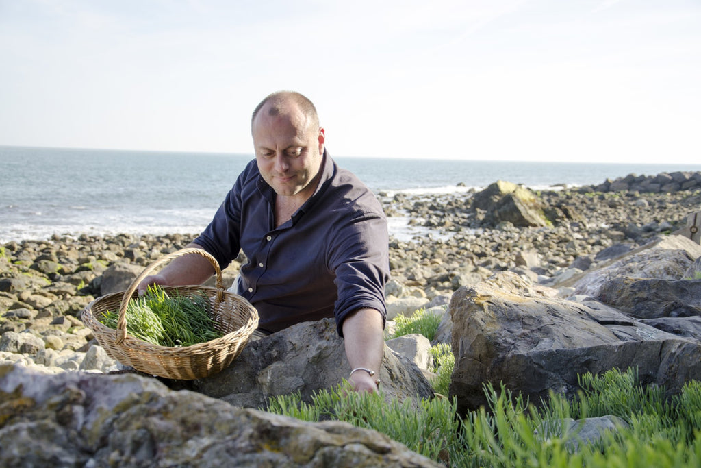 SUMMER FORAGING: SUNDOWNER SESSIONS, NATURALLY CRAFTED