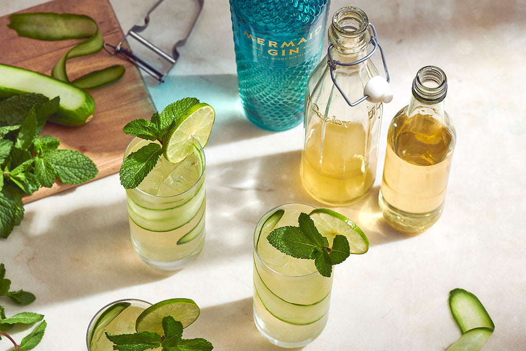 Mermaid Gin & Tea Cocktails with Cucumber and Mint